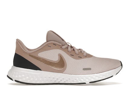 Nike Running Nike Revolution Reviews Nike Men's Revolution Nike Women's Revolution Review