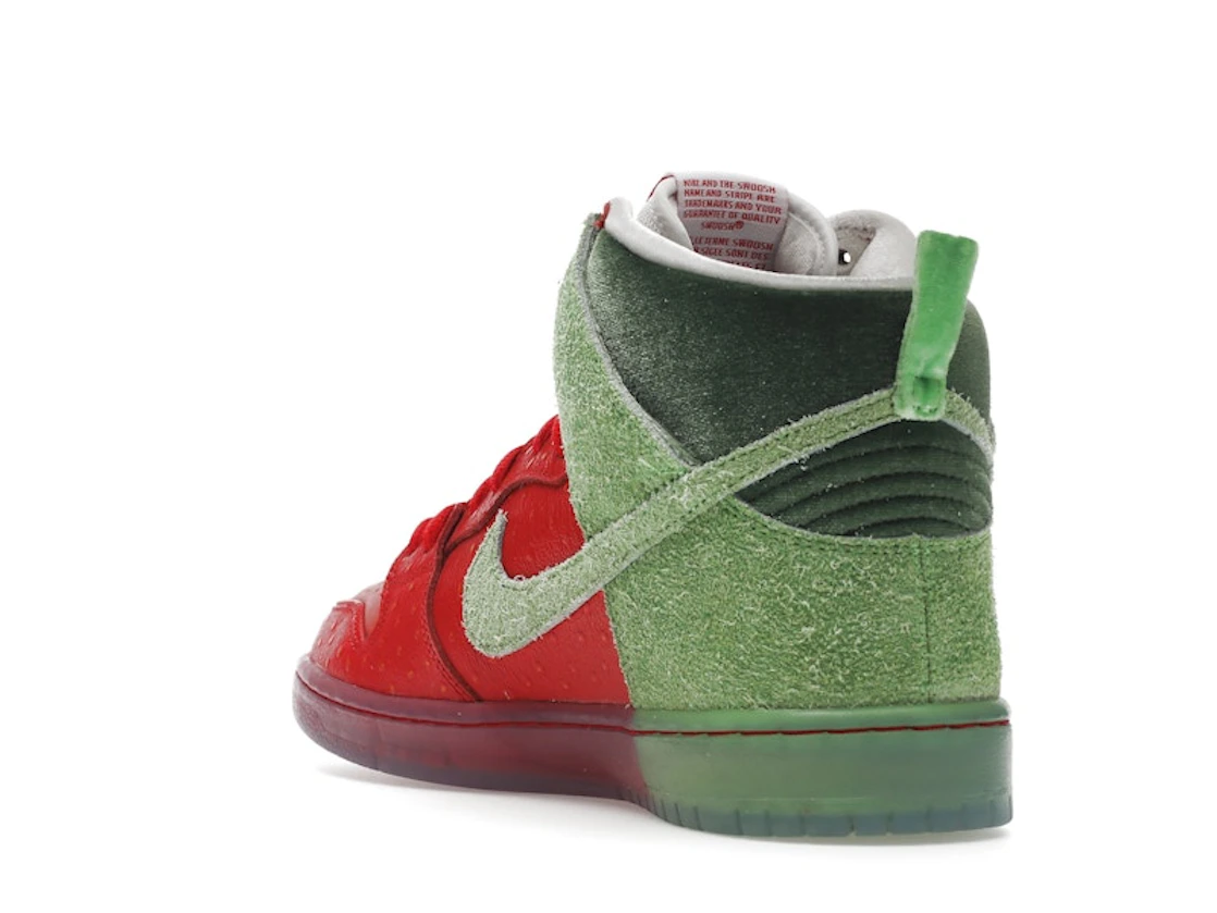 Nike SB Dunk High Strawberry Cough (Regular Box)