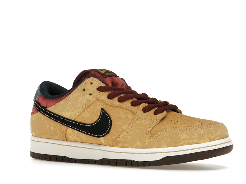Nike SB Dunk Low City of Cinema