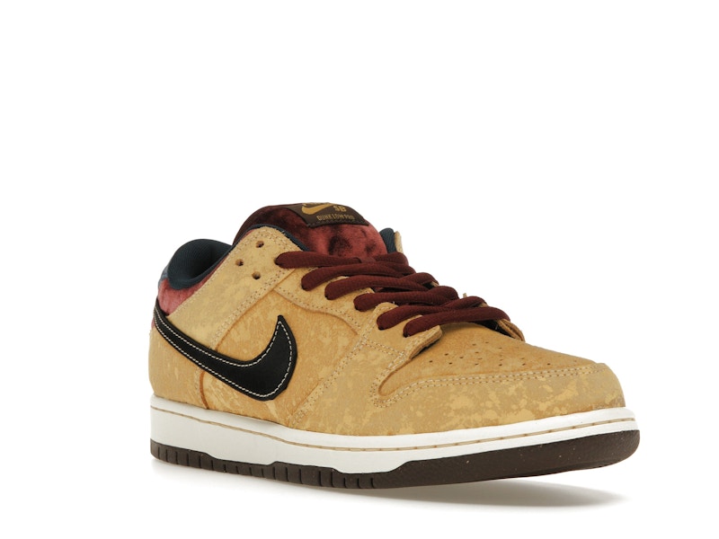 Nike SB Dunk Low City of Cinema