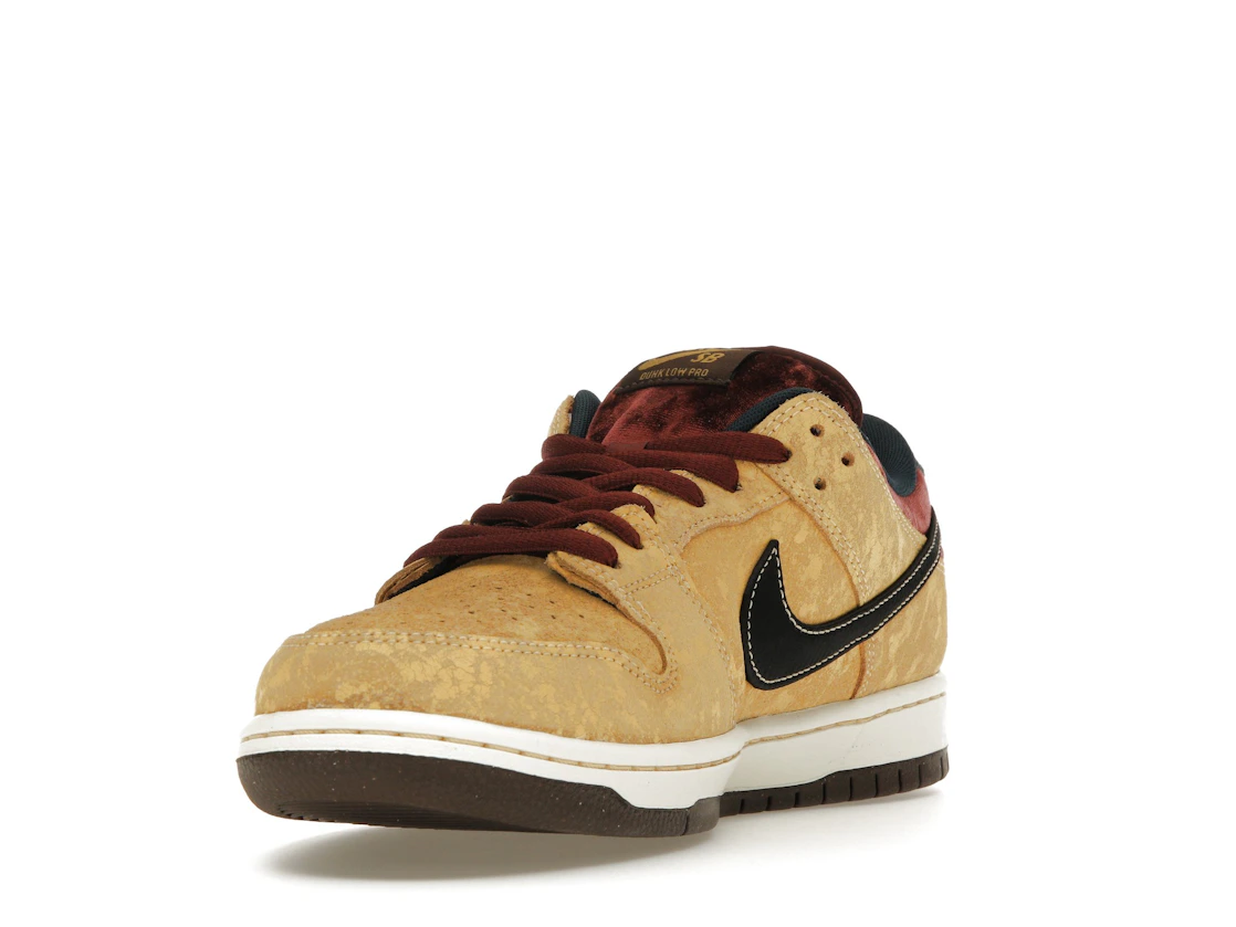 Nike SB Dunk Low City of Cinema