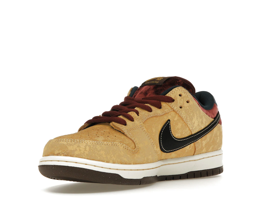 Nike SB Dunk Low City of Cinema