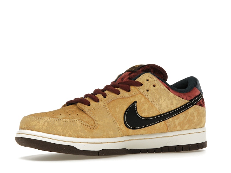 Nike SB Dunk Low City of Cinema