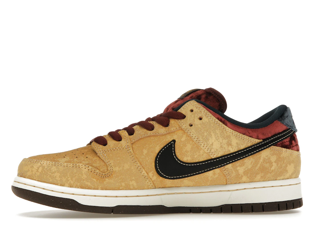 Nike SB Dunk Low City of Cinema