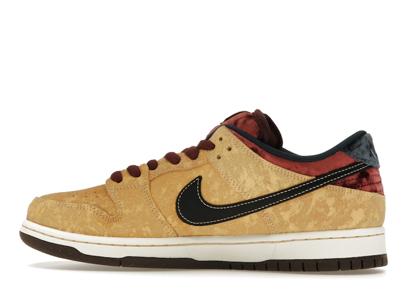 Nike SB Dunk Low City of Cinema