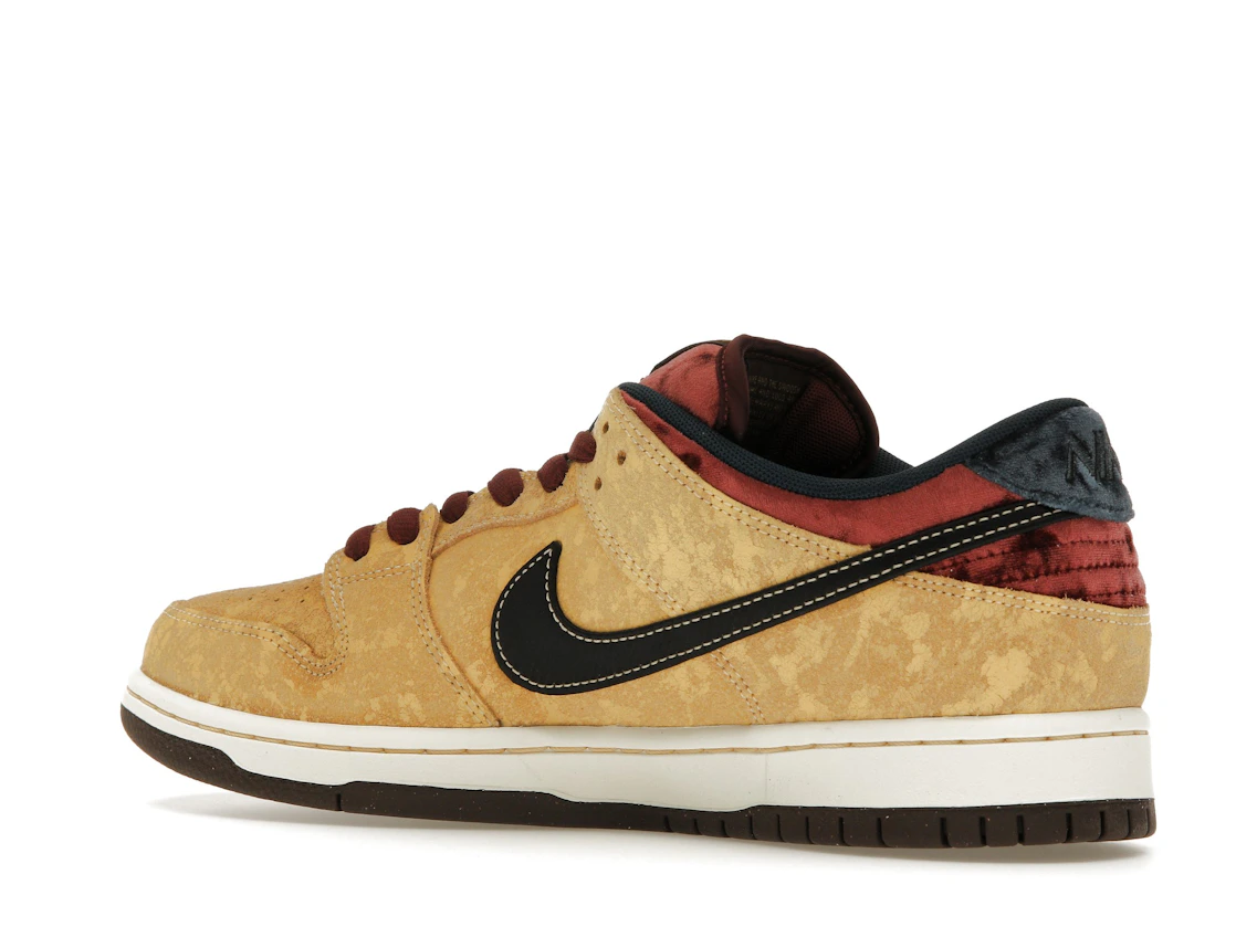 Nike SB Dunk Low City of Cinema