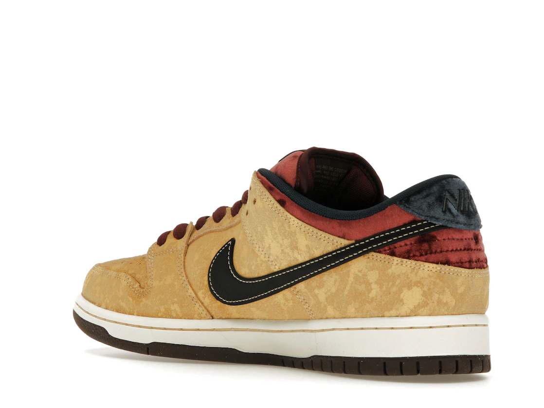 Nike SB Dunk Low City of Cinema