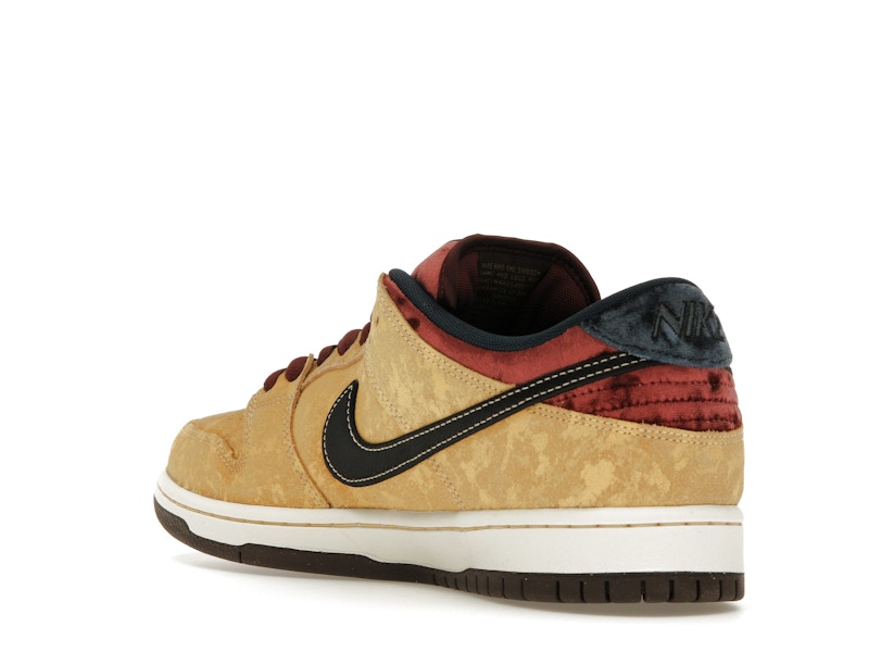 Nike SB Dunk Low City of Cinema