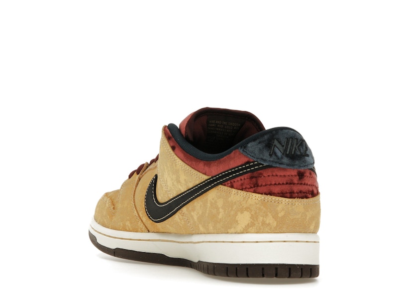 Nike SB Dunk Low City of Cinema