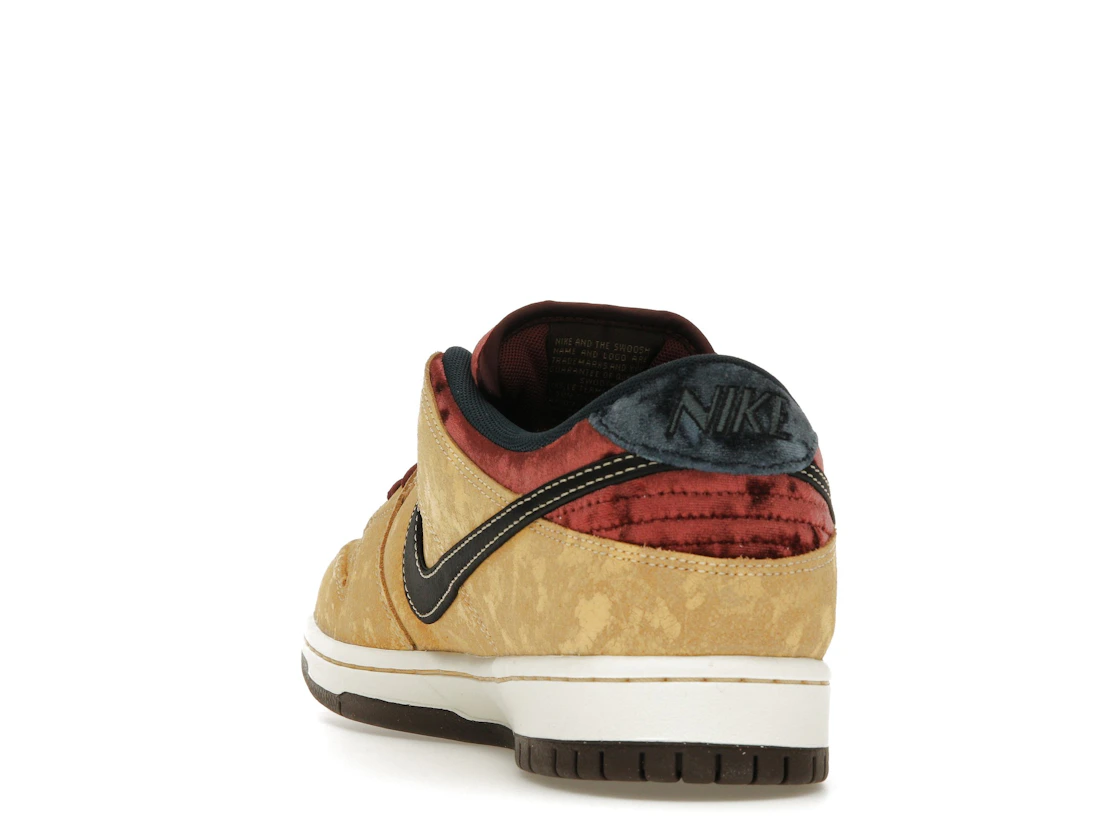 Nike SB Dunk Low City of Cinema