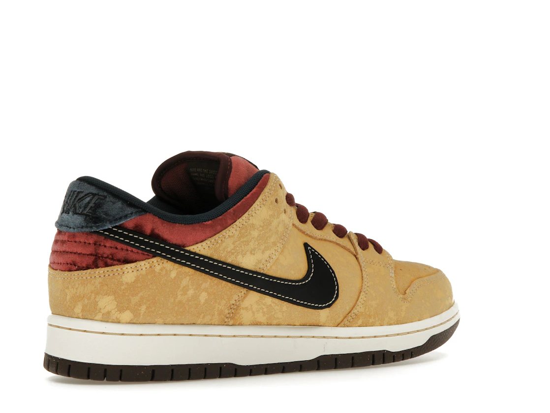 Nike SB Dunk Low City of Cinema