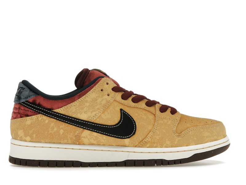 Nike SB Dunk Low City of Cinema