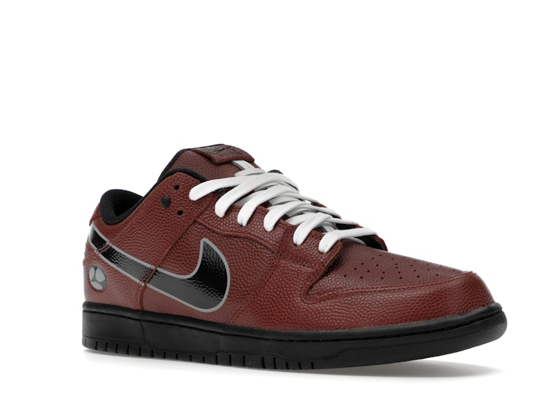 Nike SB Dunk Low Limosine Skateboards