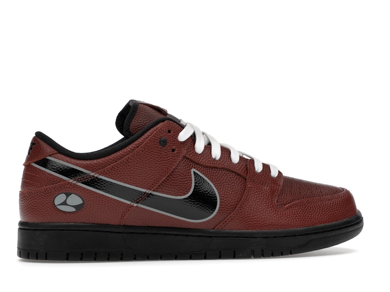 Nike SB Dunk Low Limosine Skateboards