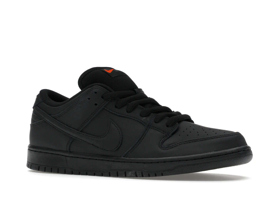 Nike SB Dunk Low Pro Triple Black