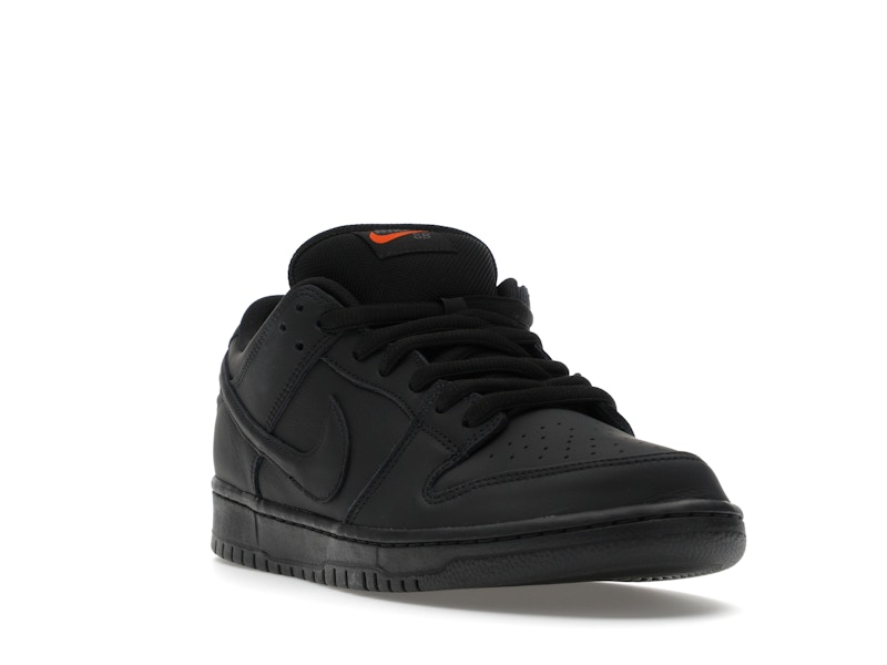 Nike SB Dunk Low Pro Triple Black
