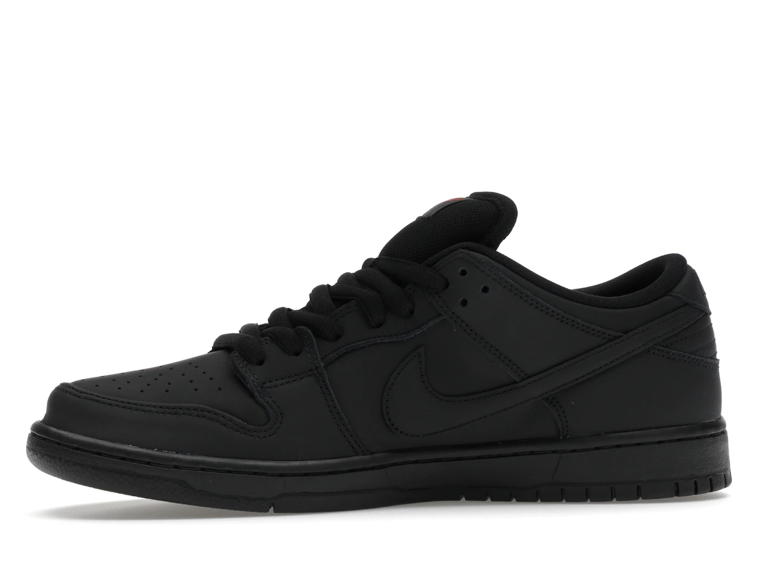 Nike SB Dunk Low Pro Triple Black