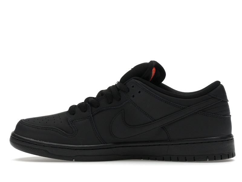 Nike SB Dunk Low Pro Triple Black