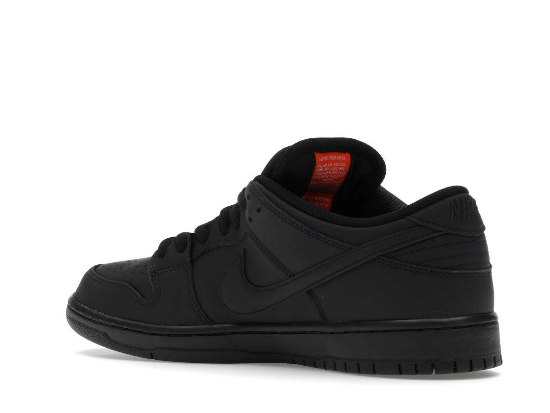 Nike SB Dunk Low Pro Triple Black