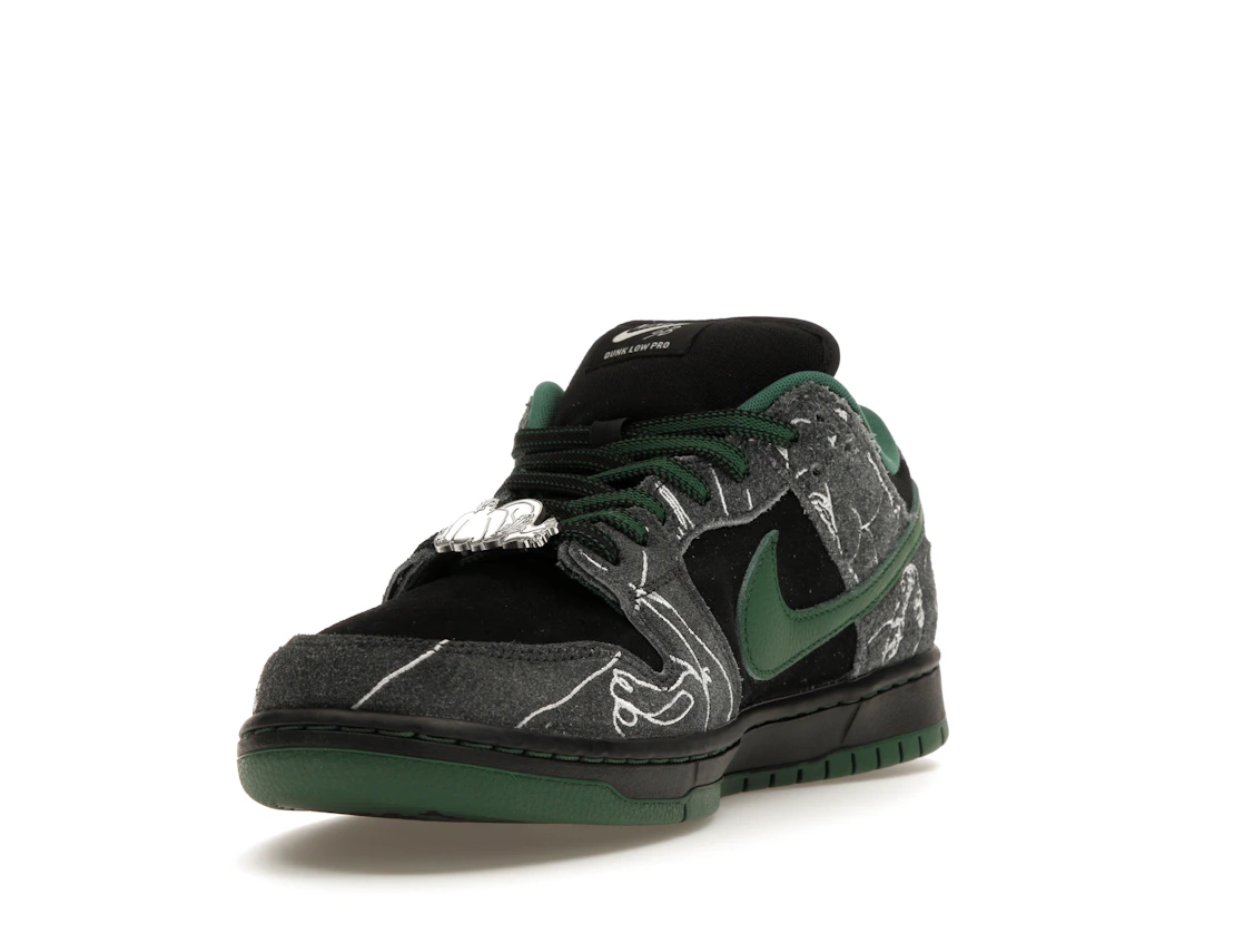 Nike SB Dunk Low There Skateboards