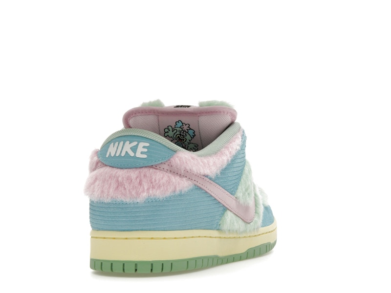 Nike SB Dunk Low Verdy Visty