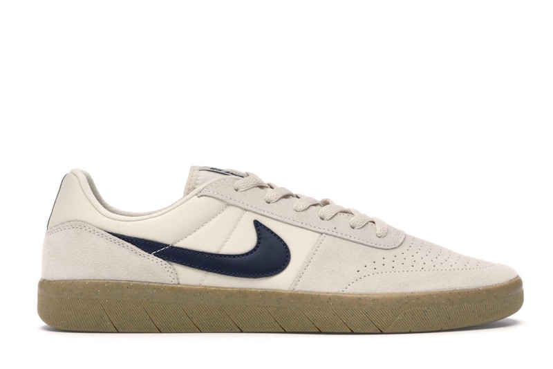 Nike sb team classic trainers in beige outlet