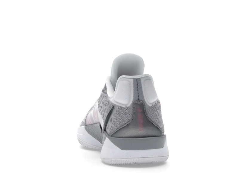 Nike Sabrina 2 Lily (Women's)
