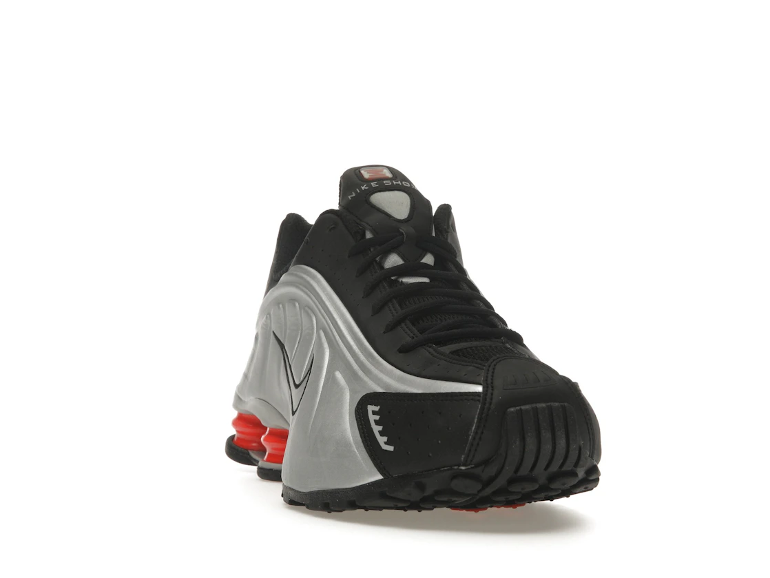 Nike Shox R4 Black Metallic Silver (2025)