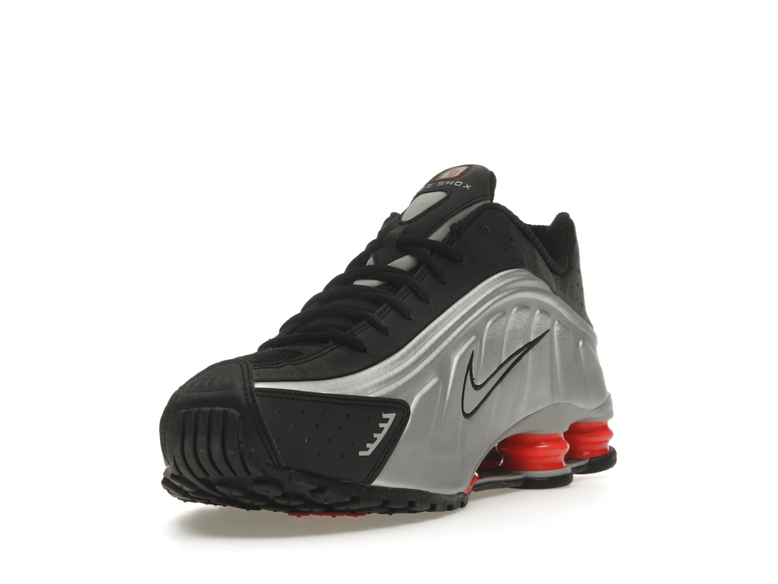 Nike Shox R4 Black Metallic Silver (2025)