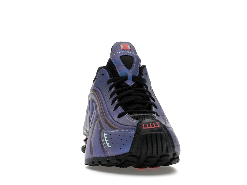 Nike Shox R4 Iridescent - 360° view 9
