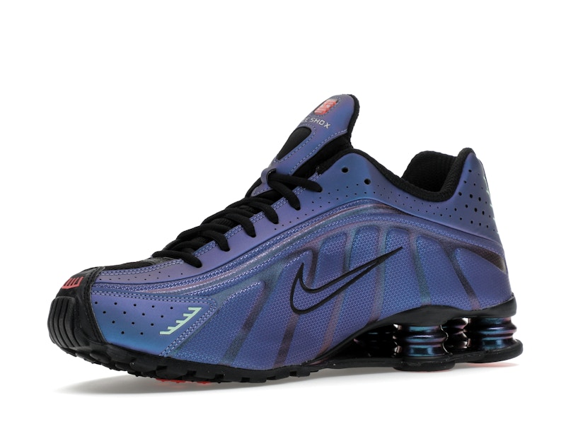 Nike Shox R4 Iridescent - 360° view 16