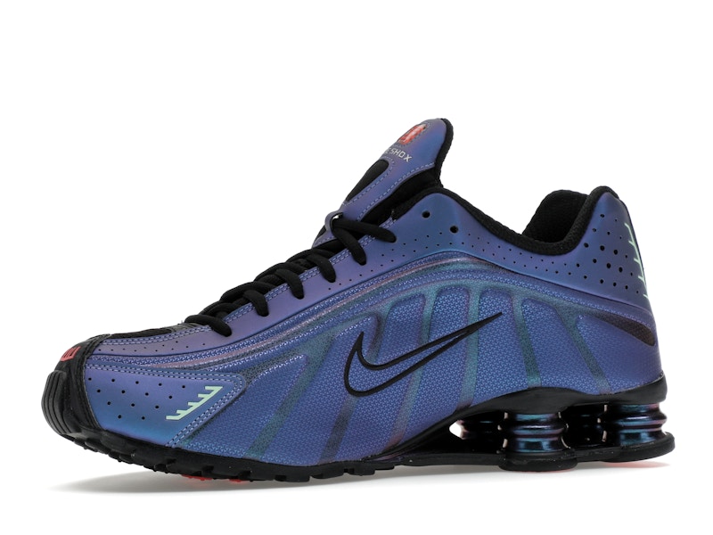 Nike Shox R4 Iridescent - 360° view 17