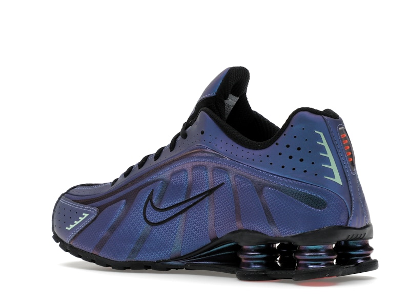Nike Shox R4 Iridescent - 360° view 23