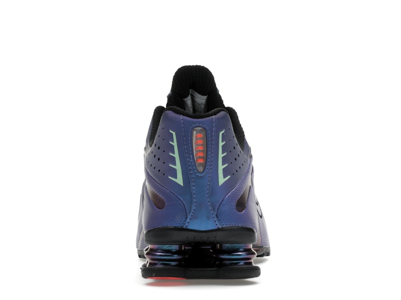 Nike Shox R4 Iridescent - 360° view 28