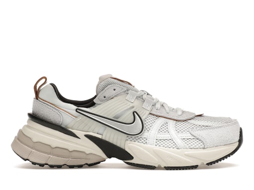 Nike V2K Run Pure Platinum Chrome (de mujer) 0