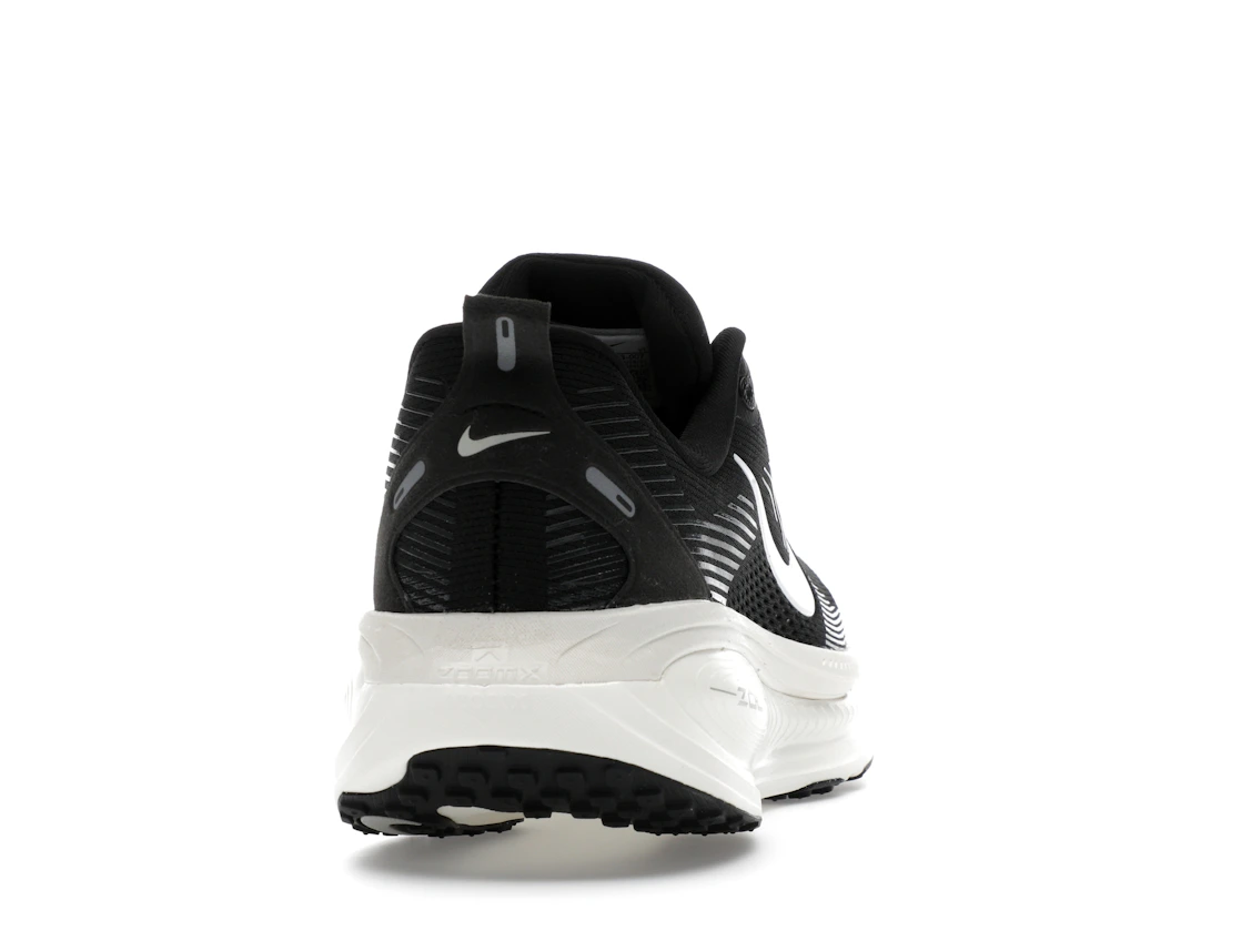 Nike Vomero 18 Black Coconut Milk Light Iron Ore Summit White