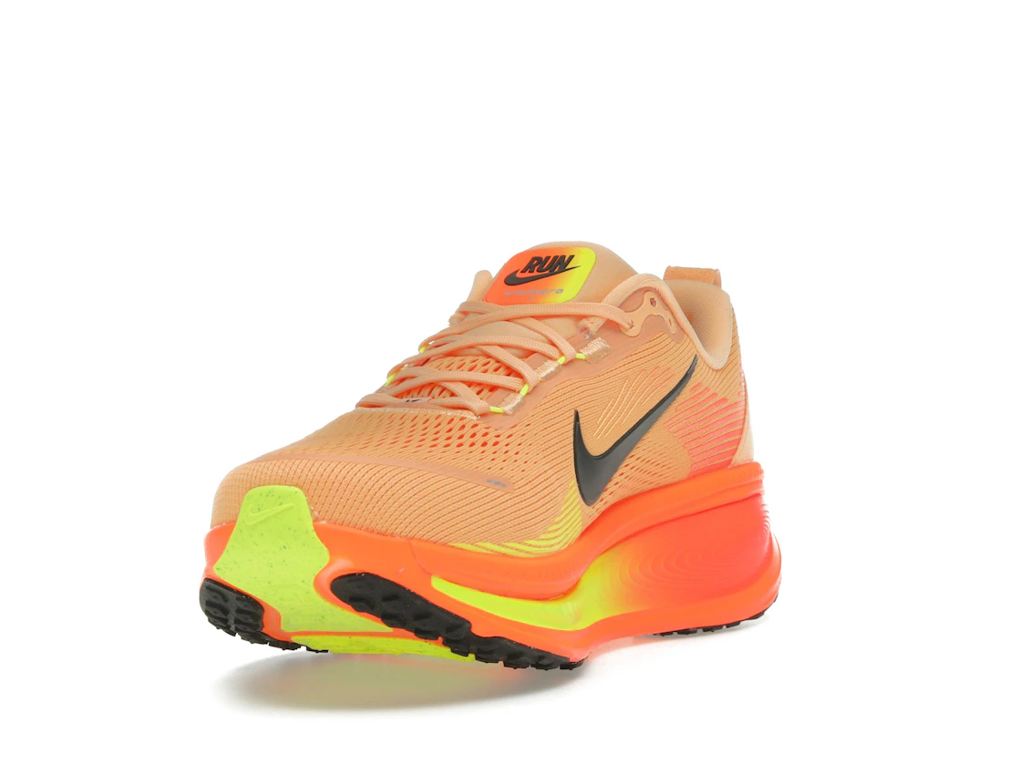 Nike Vomero 18 Orange Chalk Black Volt