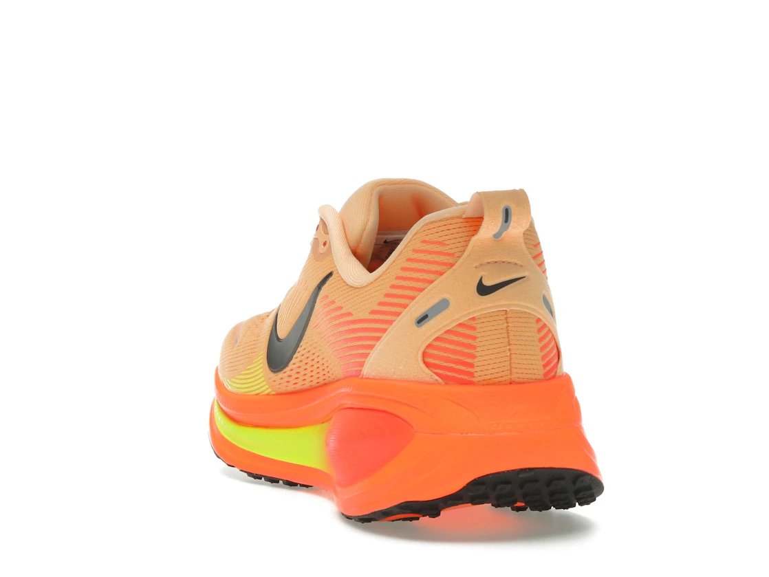 Nike Vomero 18 Orange Chalk Black Volt