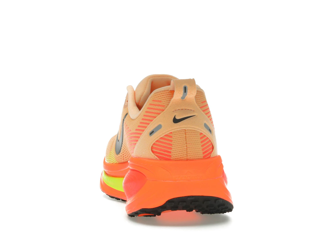 Nike Vomero 18 Orange Chalk Black Volt