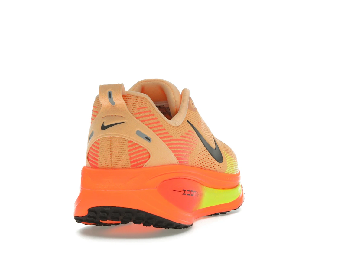 Nike Vomero 18 Orange Chalk Black Volt