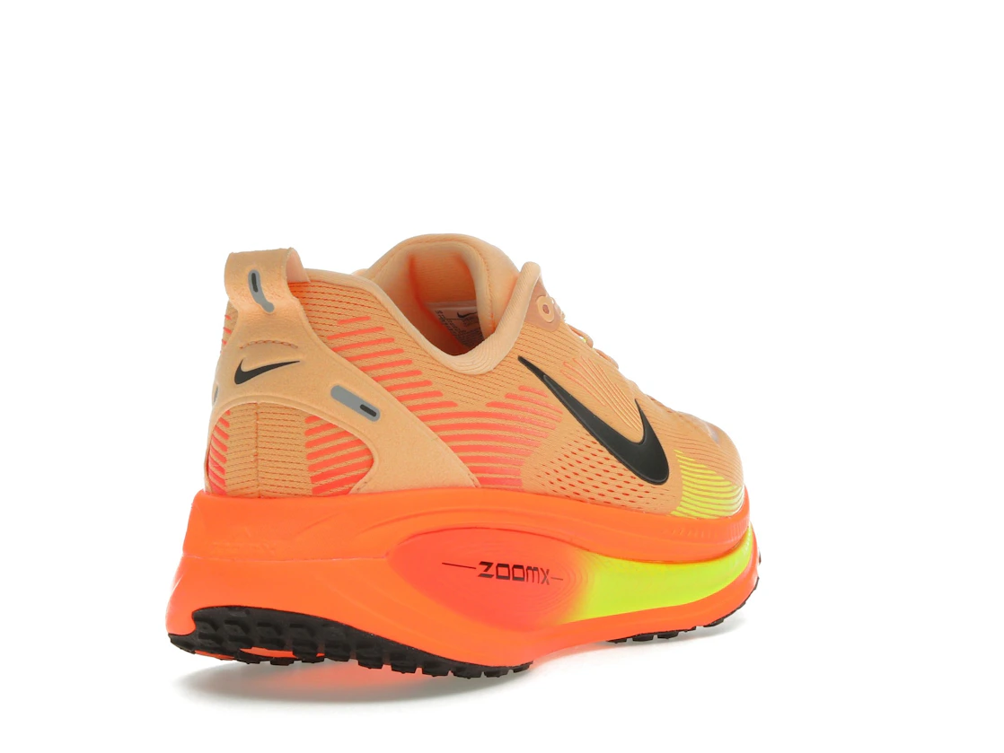 Nike Vomero 18 Orange Chalk Black Volt
