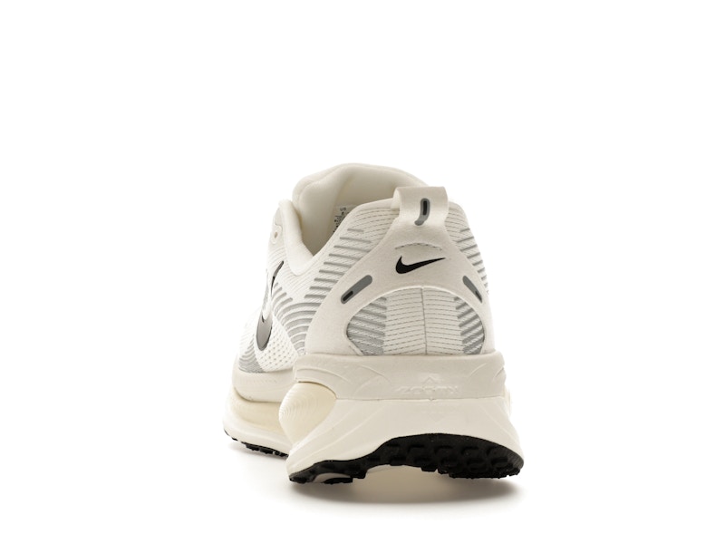Nike Vomero 18 Summit White Coconut Milk