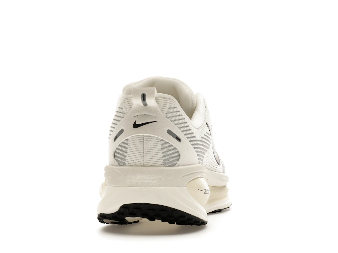 Nike Vomero 18 Summit White Coconut Milk