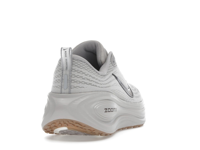 Nike Vomero Plus College Grey Light Iron Ore Gum