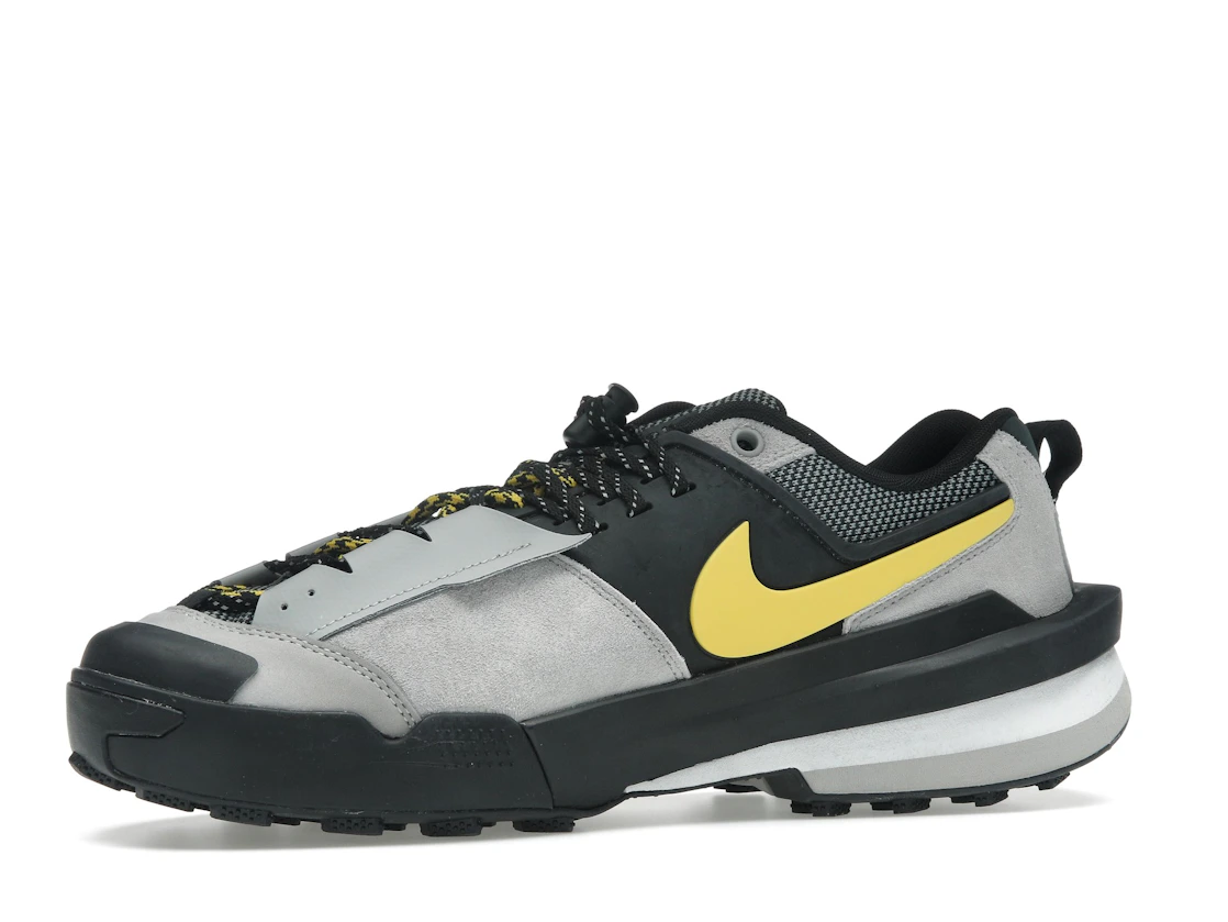 Nike Zegamadome SP sacai Matte Silver Yellow