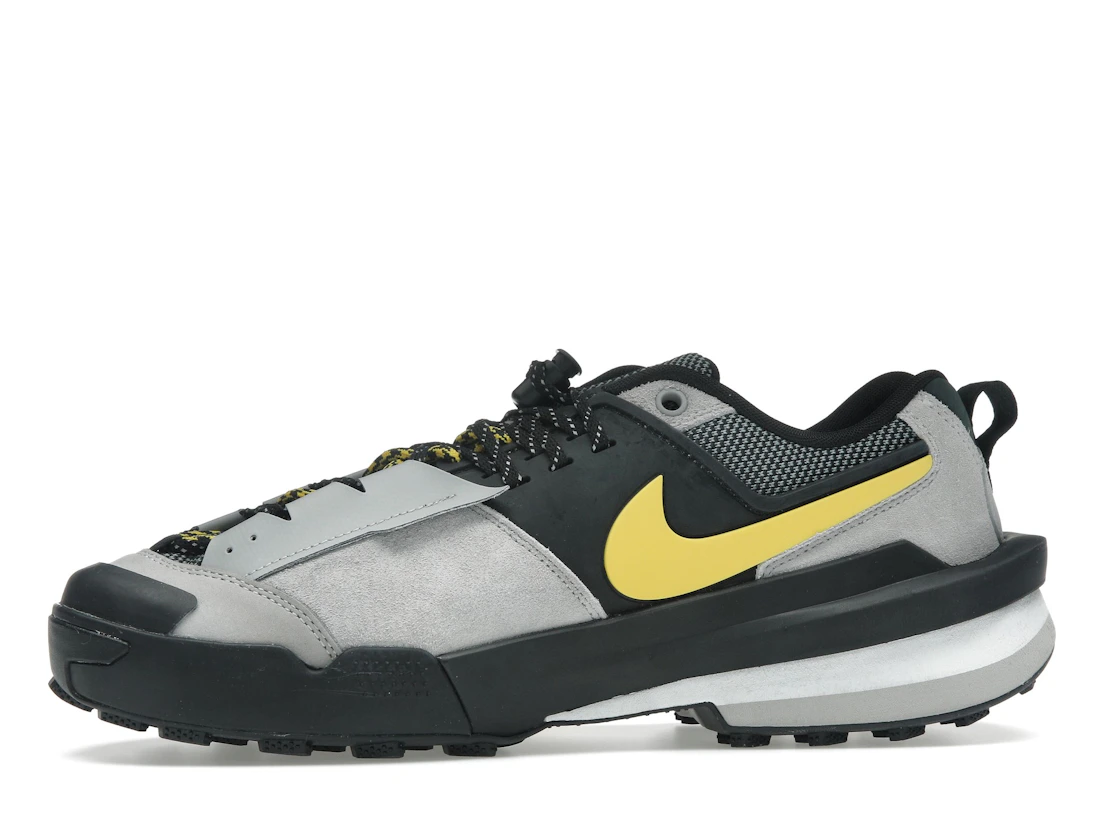 Nike Zegamadome SP sacai Matte Silver Yellow