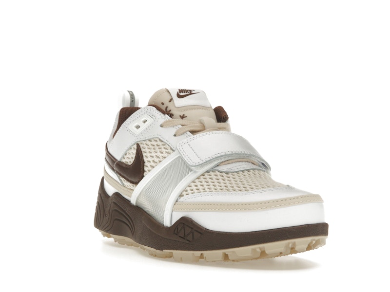 Nike Zoom Field Jaxx Travis Scott Light Chocolate