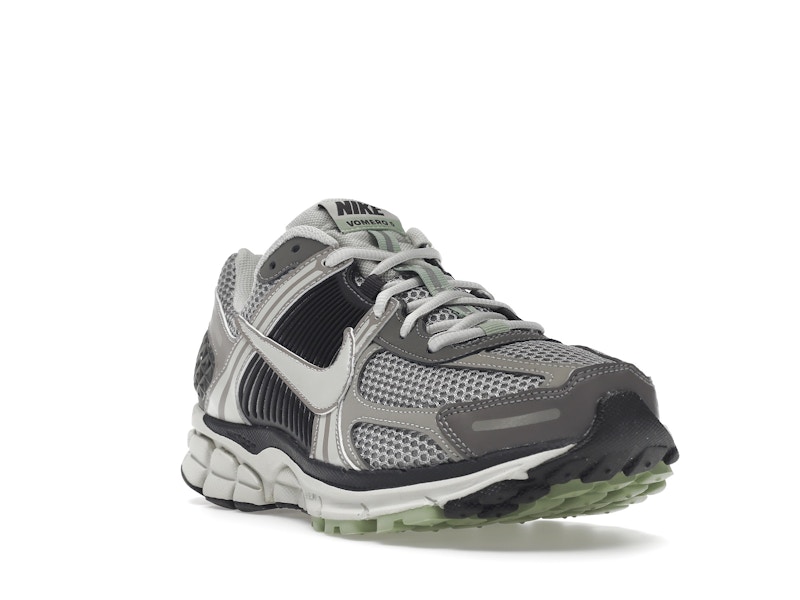Nike Zoom Vomero 5 Cobblestone Flat Pewter (Women's)