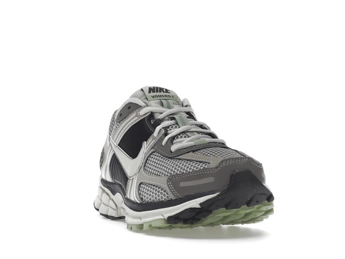 Nike Zoom Vomero 5 Cobblestone Flat Pewter (Women's)