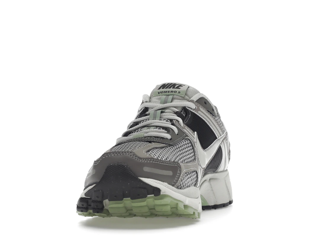 Nike Zoom Vomero 5 Cobblestone Flat Pewter (Women's)